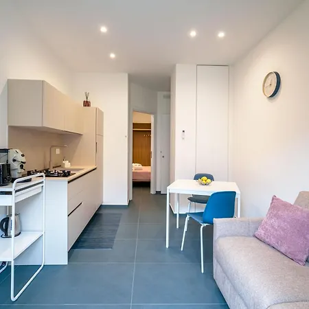 Francesca House Apartmán *